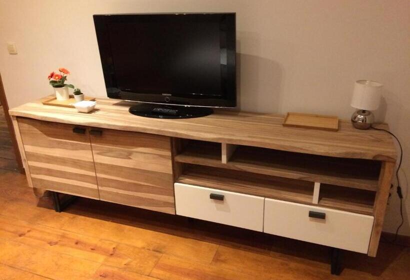 Дом 4 Спальни, Chapeauveau Gîte   B&b   Events