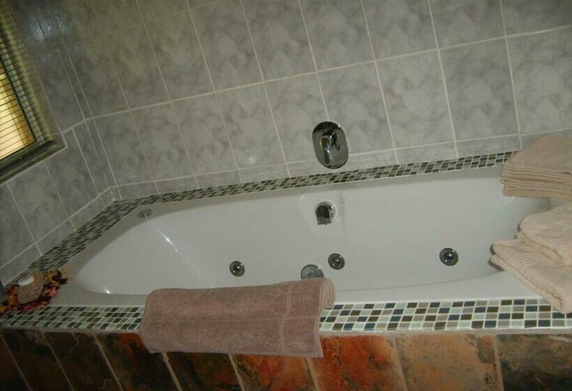 Шале 1 Спальня, Thirsty Falls Cc