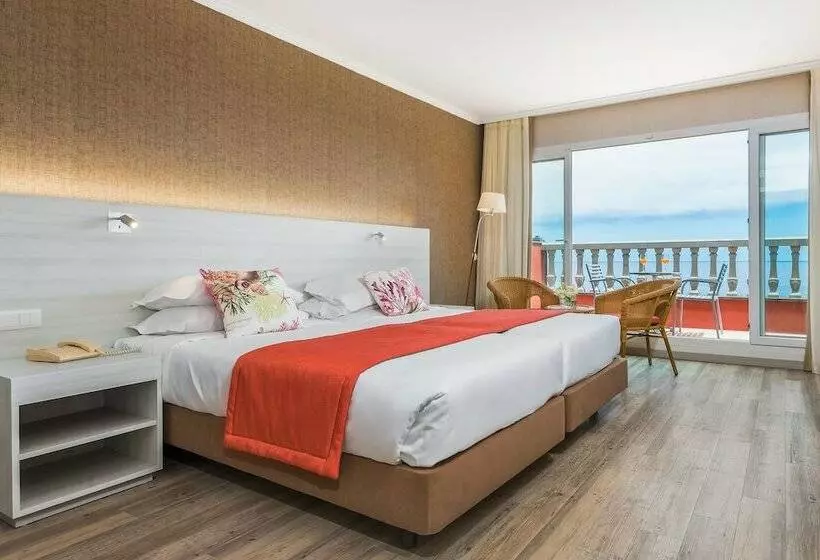 اتاق استاندارد با بالکن و چشم‌انداز دریا, Enotel Sunset Bay