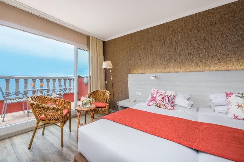 Номер Стандарт Вид на Море с Балконом, Enotel Sunset Bay