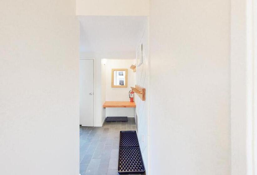 آپارتمان 2 خوابه, Bridges Resort