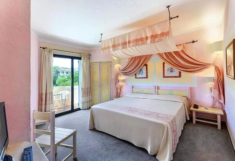 اتاق استاندارد سه تخته با چشم‌انداز باغ, Grand Hotel Smeraldo Beach