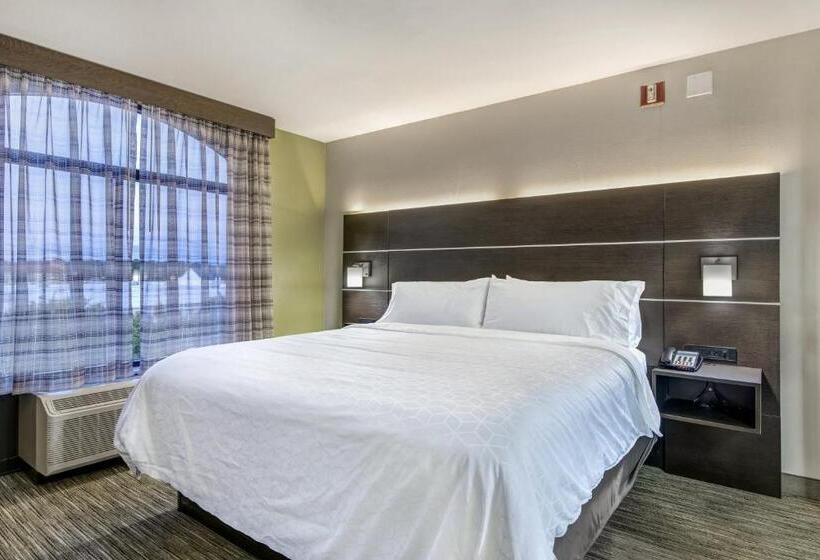 Люкс Кровать Кинг, Holiday Inn Express & Suites Longview North, An Ihg