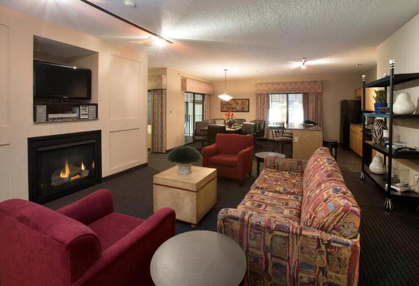 Люкс Кровать Кинг, Holiday Inn St. Paul Northeast   Lake Elmo, An Ihg