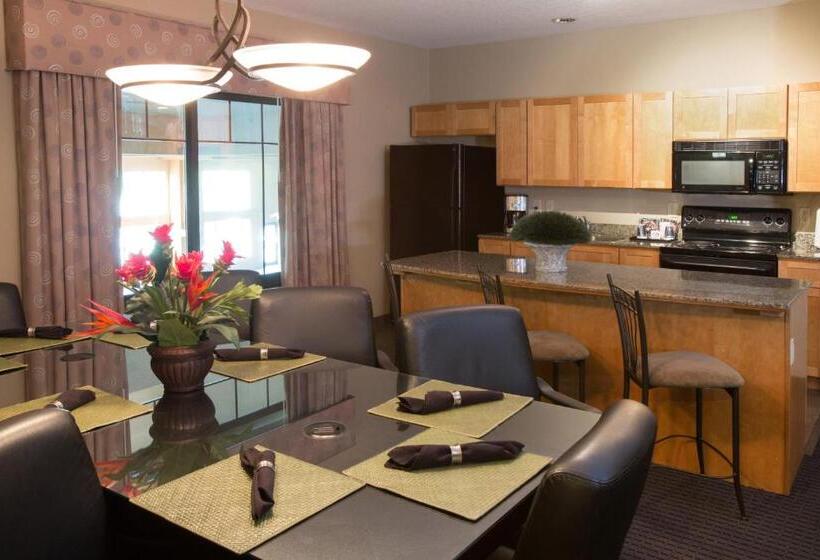 Люкс Кровать Кинг, Holiday Inn St. Paul Northeast Lake Elmo, An Ihg