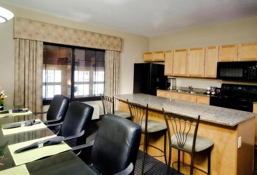 Люкс Кровать Кинг, Holiday Inn St. Paul Northeast   Lake Elmo, An Ihg