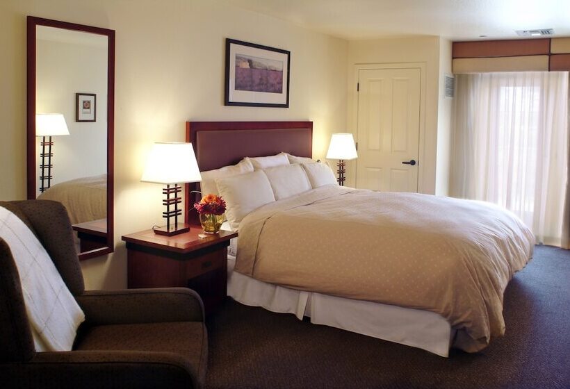 适合残疾人士使用的套间, Larkspur Landing Extended Stay Suites Campbell