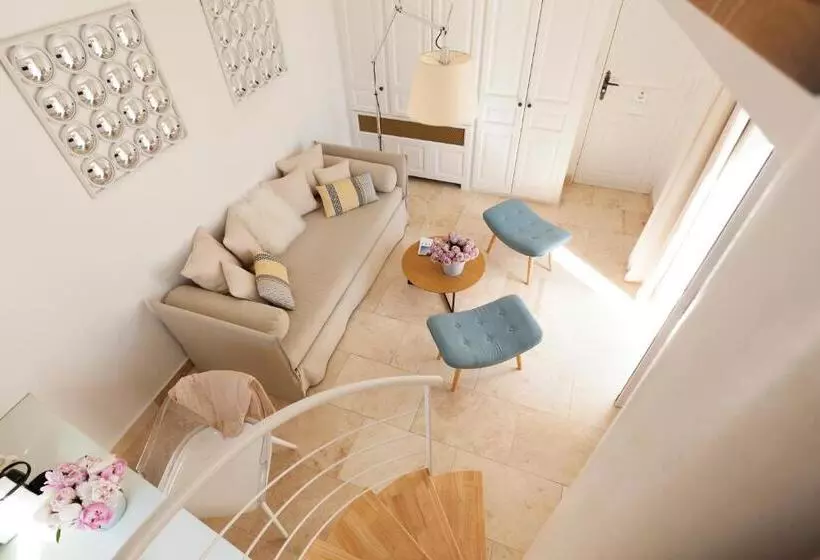 Suite with Terrace, Le Vieux Castillon