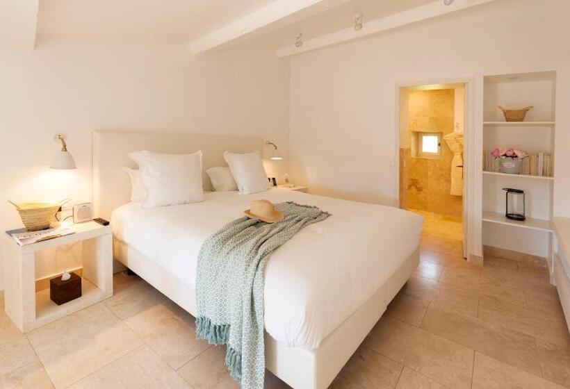 جناح مزود بتراس, Le Vieux Castillon