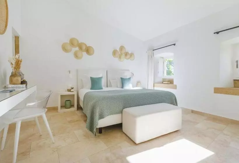 اتاق لوکس, Le Vieux Castillon
