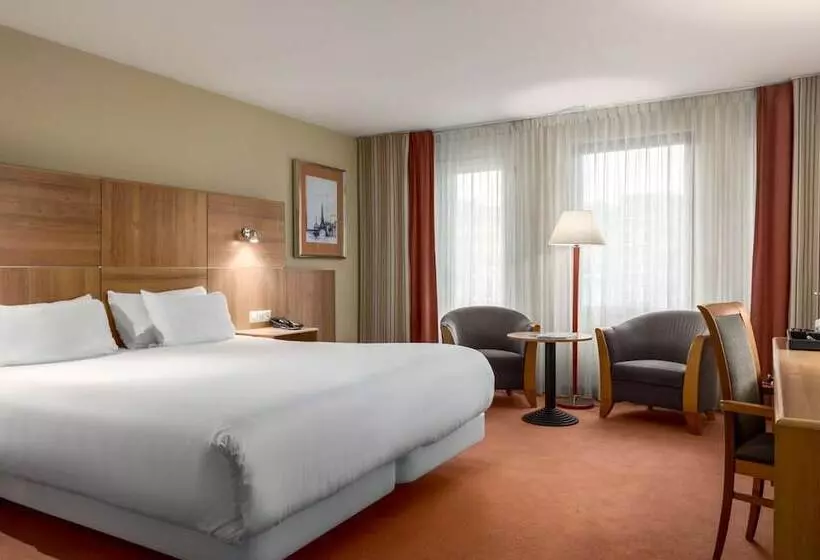 اتاق سوپریور با چشم‌انداز, Avani Museum Quarter Amsterdam Hotel