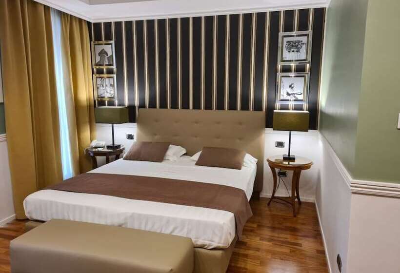 اتاق اجرایی, Palazzo Turchini