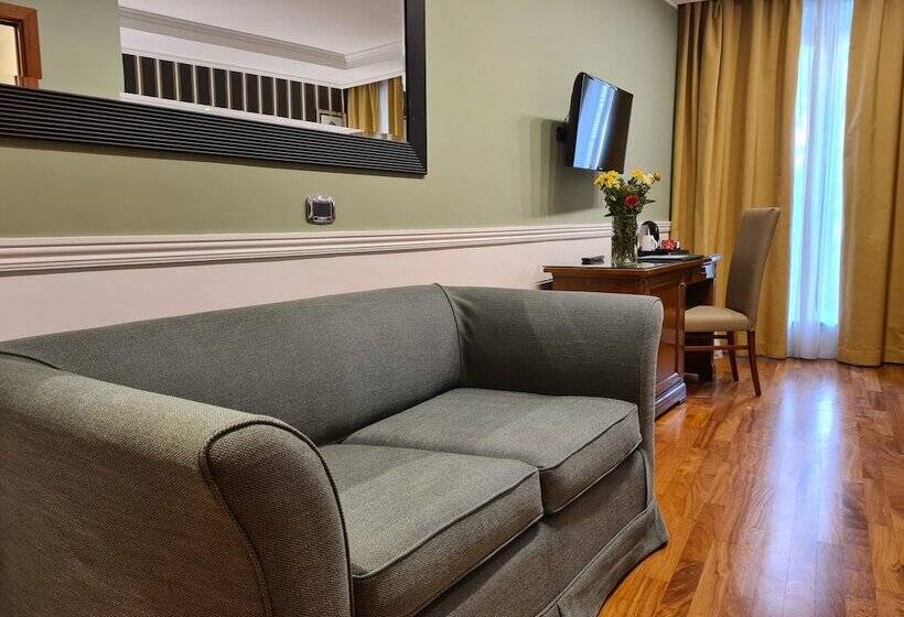 اتاق اجرایی, Palazzo Turchini