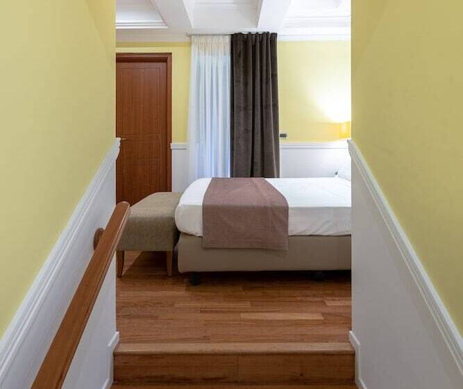 سوییت جونیور, Palazzo Turchini