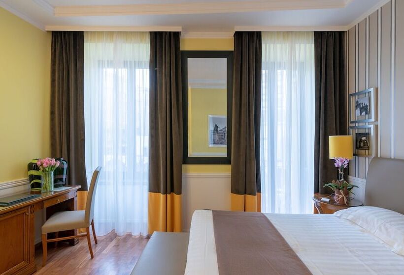 اتاق اجرایی, Palazzo Turchini