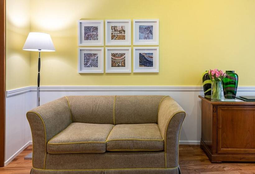 اتاق اجرایی, Palazzo Turchini