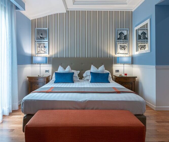 سوییت جونیور, Palazzo Turchini