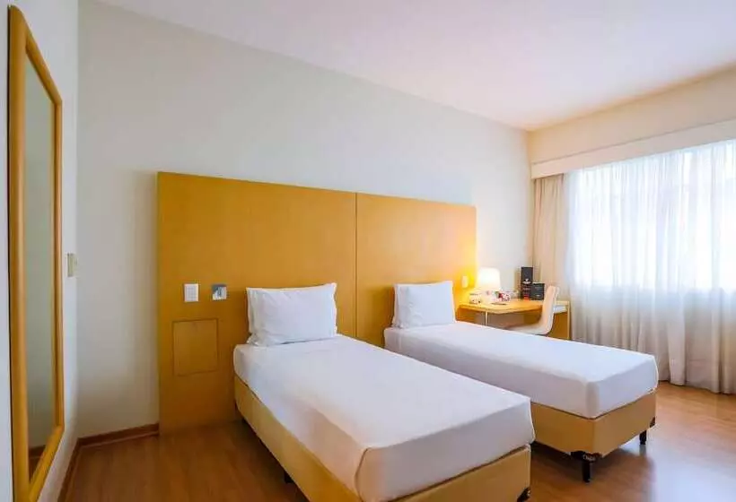 スーペリアールーム, Pestana Curitiba