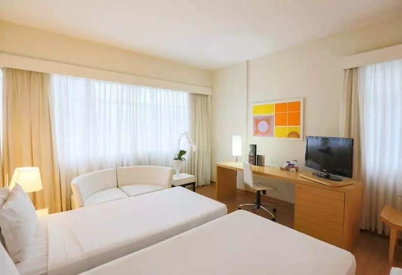 デラックスルーム, Pestana Curitiba