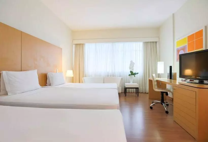 デラックスルーム, Pestana Curitiba