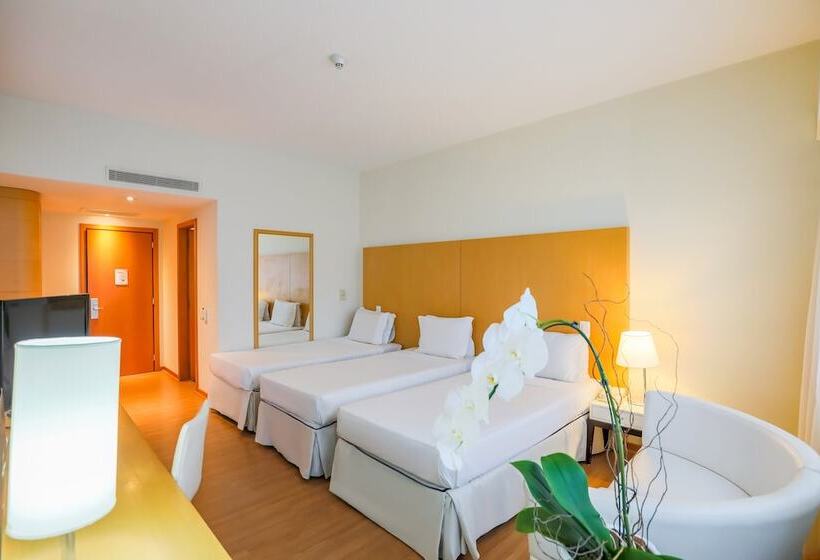 Номер Deluxe, Pestana Curitiba