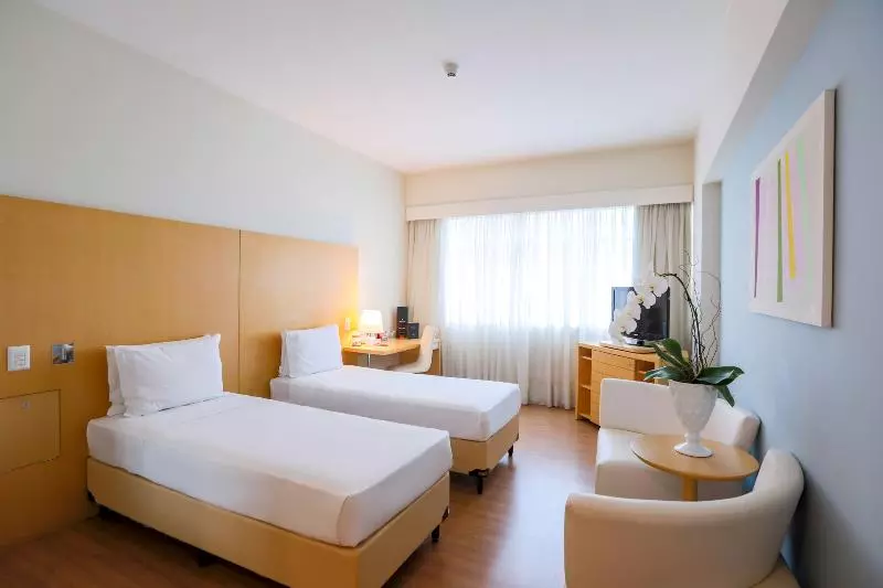 スーペリアールーム, Pestana Curitiba