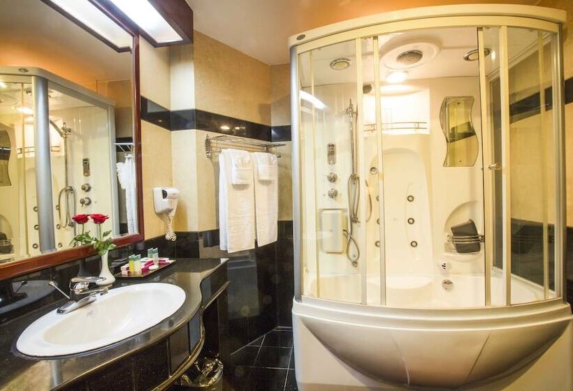 Номер Deluxe, Phnom Penh