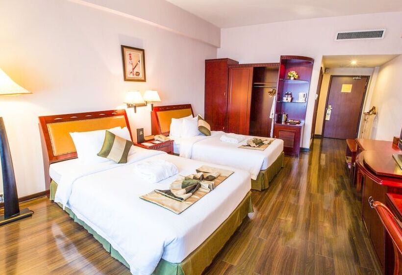Номер Deluxe, Phnom Penh