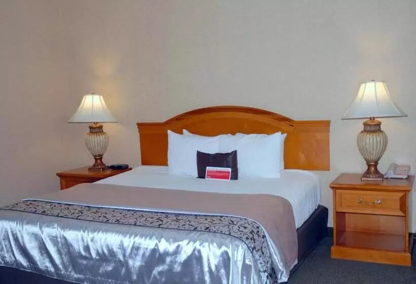 اتاق استاندارد با تخت بزرگ, Ramada By Wyndham Olympia