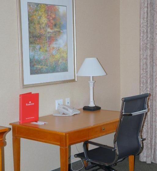 غرفة قياسية سرير كينج, Ramada By Wyndham Olympia