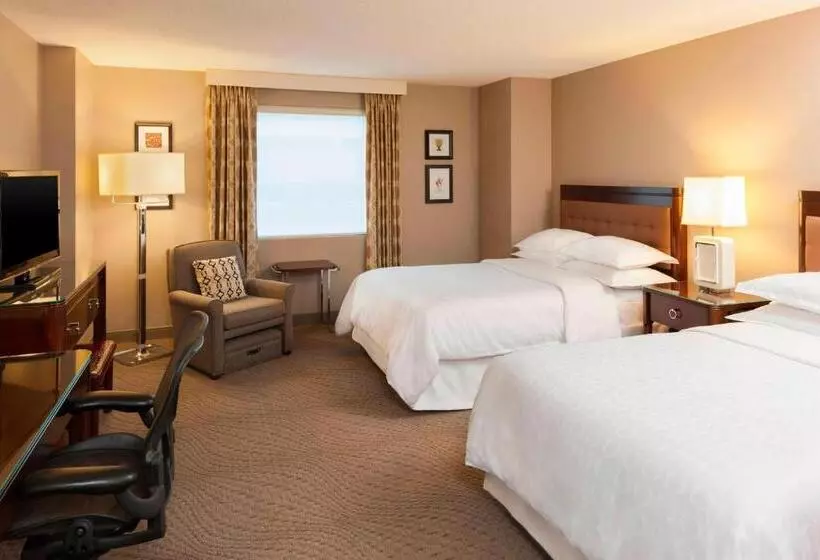 ２ダブルベッドのスタンダードルーム, Sheraton Hotel Metairie New Orleans