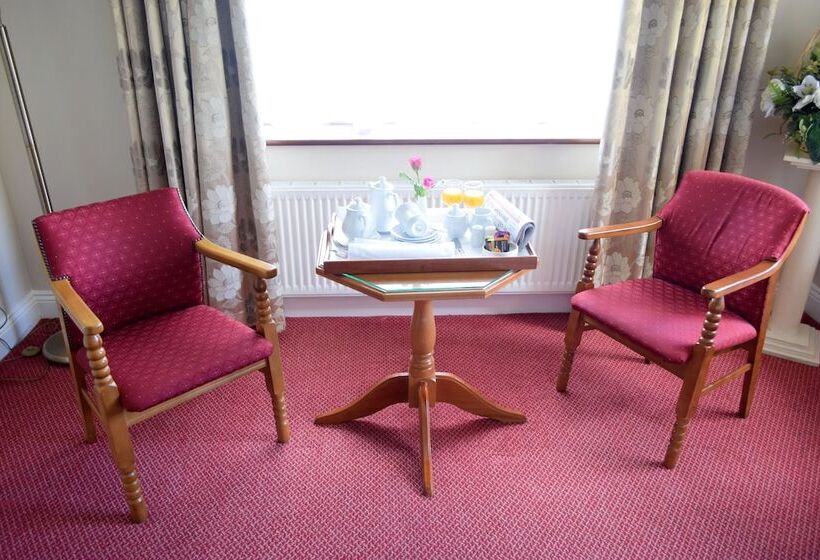 스탠다드 룸, Rhu Glenn