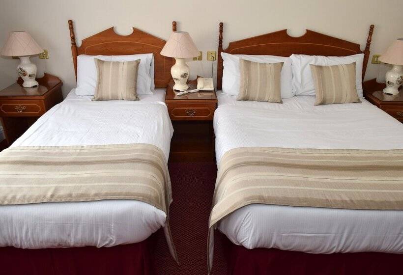 스탠다드 룸, Rhu Glenn