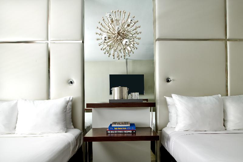 Номер Стандарт, Ziggy Los Angeles