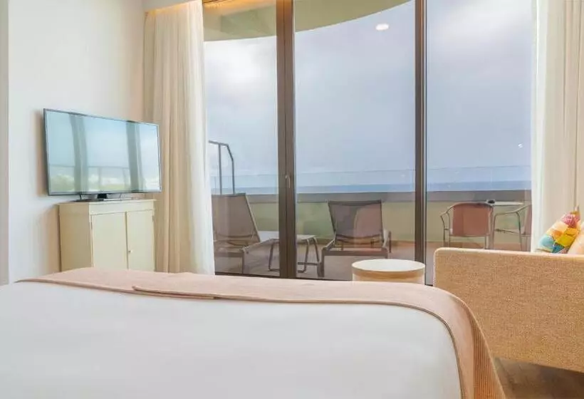オーシャンビューのスーペリアトリプルルーム, Pestana Vila Lido Madeira Ocean