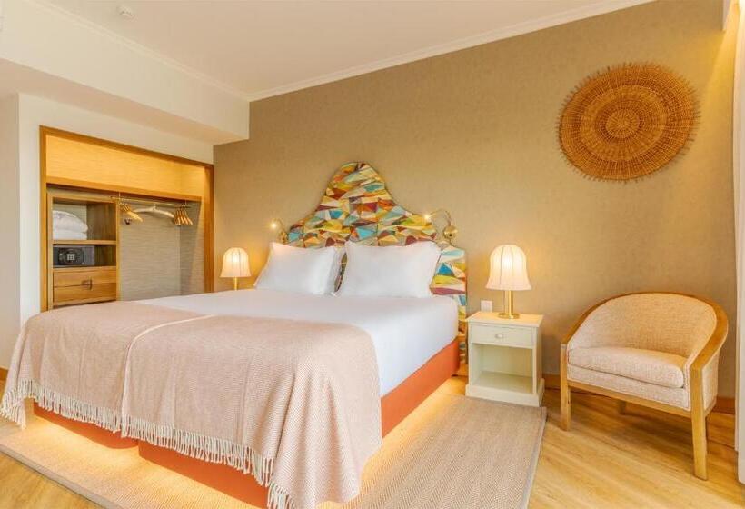 Трехместный Номер Стандарт Боковой Вид на Море, Pestana Vila Lido Madeira Ocean