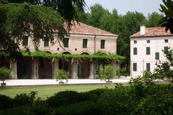 スタンダードルーム, Tenuta Le Risare