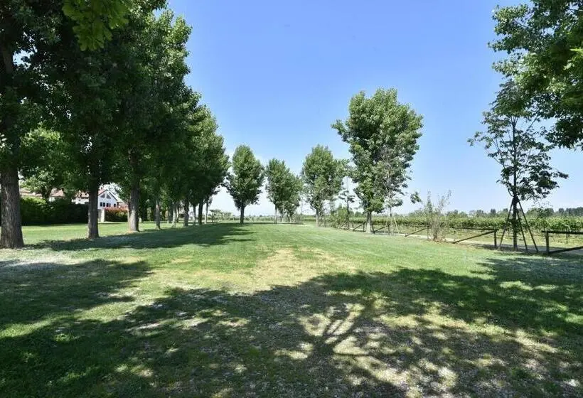 デラックスルーム, Tenuta Le Risare