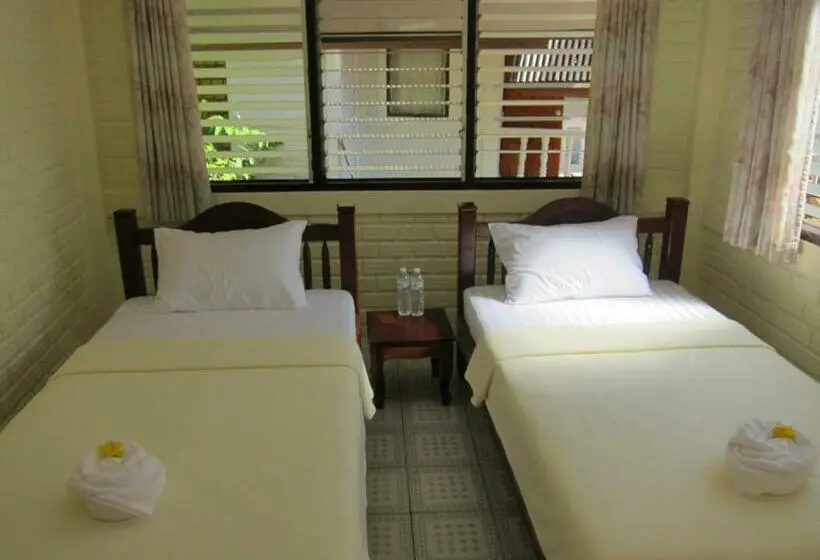 Standard-huone Sivuttainen Merinäkymä, Cameron Island Resort