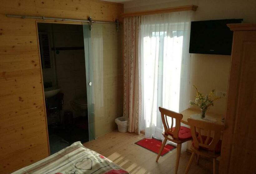 חדר סטנדרט נוף לאגם, Bio Bauernhof Moas