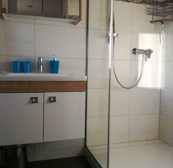 חדר משפחתי, Bio Bauernhof Moas