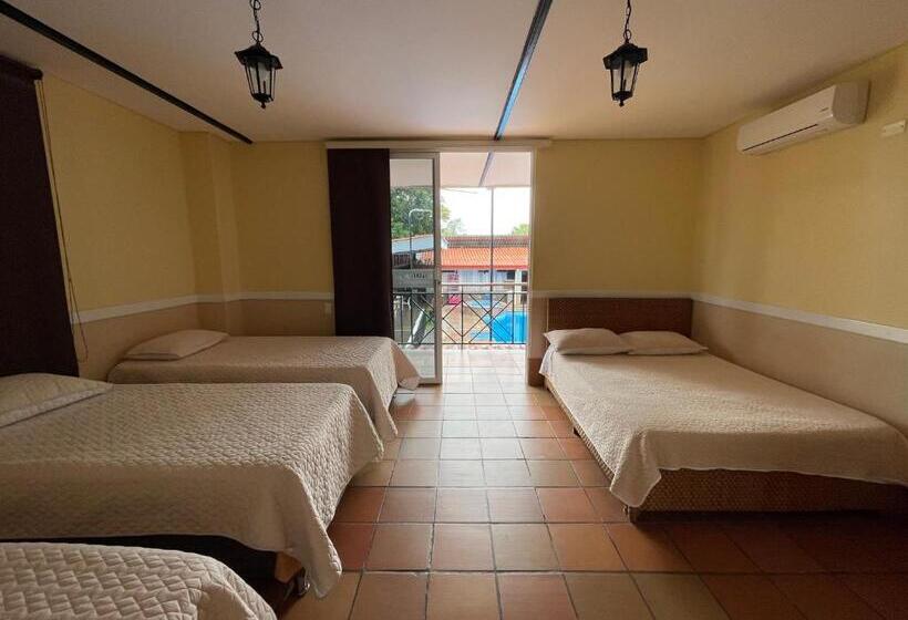 اتاق خانوادگی, Campestre Manoa