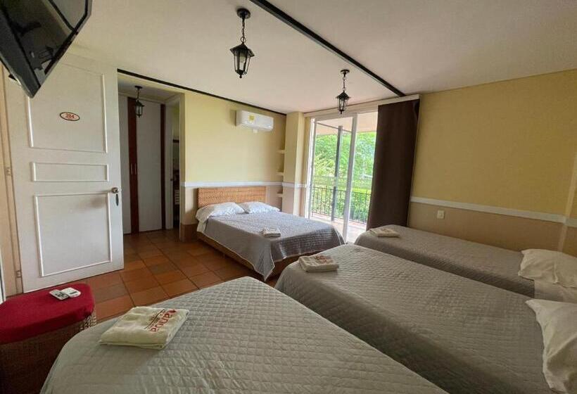 اتاق خانوادگی, Campestre Manoa