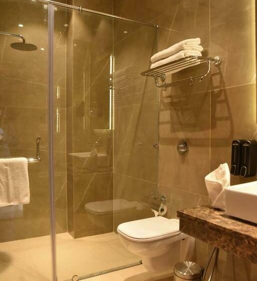 수피리어 룸, Icon Rajpura