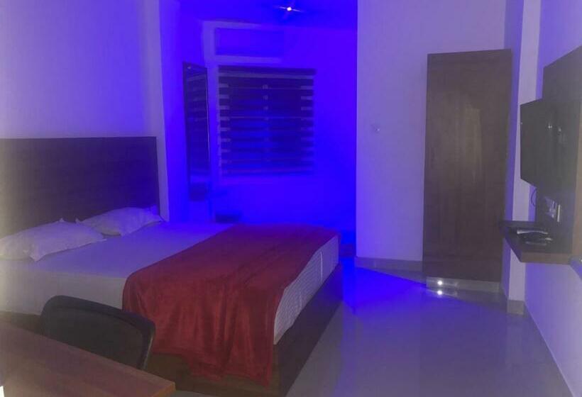 غرفة قياسية فردية, Kannamundayil Residency