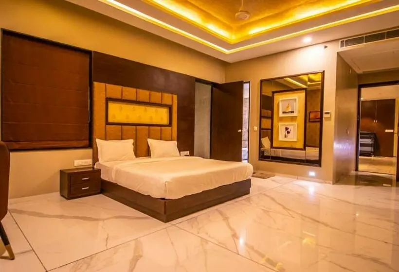 スイート, The Bhagwati Resort