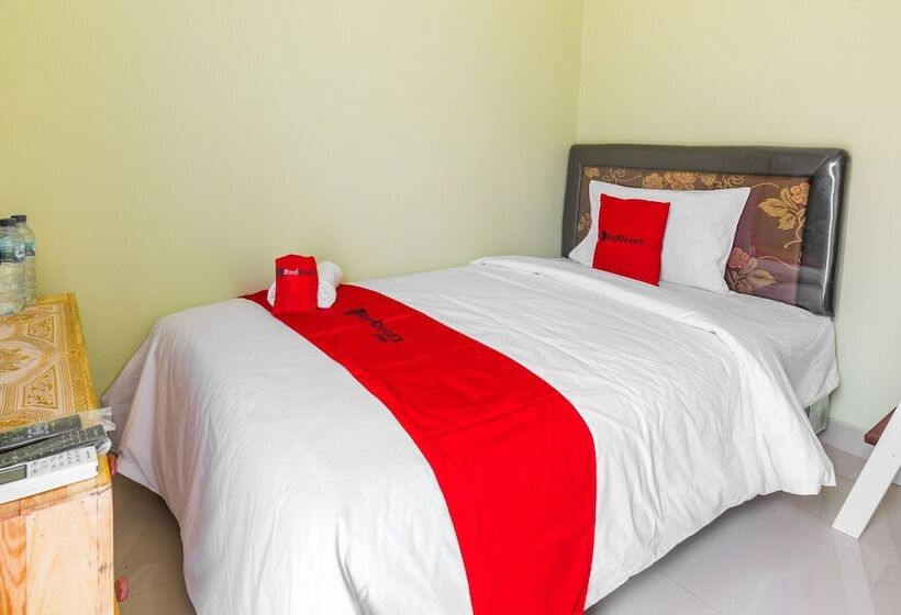 غرفة قياسية, Reddoorz Syariah Near Suncity Mall Sidoarjo