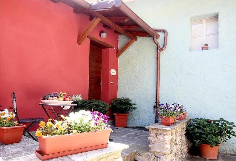 דירת חדר נוף לבריכה, Borgo Delle Panie