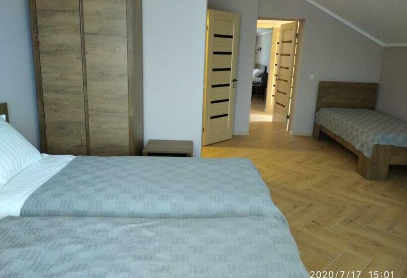 اتاق ساده سه نفره, Espresso