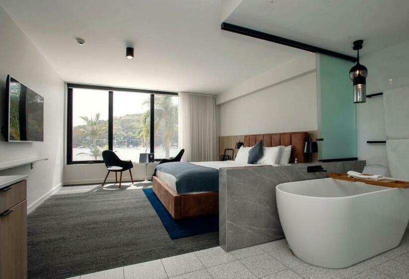 اتاق استاندارد با تخت بزرگ, Pasadena Sydney